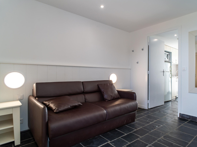 Living room 2, Apartment with Terrace near Sea, Morbihan