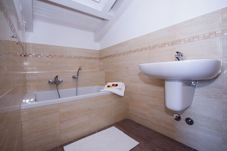 Bathroom 3, Casa Laura Apt. 6, Como