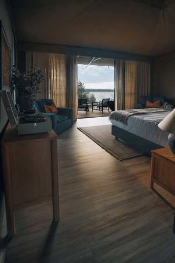 Bedroom, Wilderluxe Lake Keepit, Gunnedah