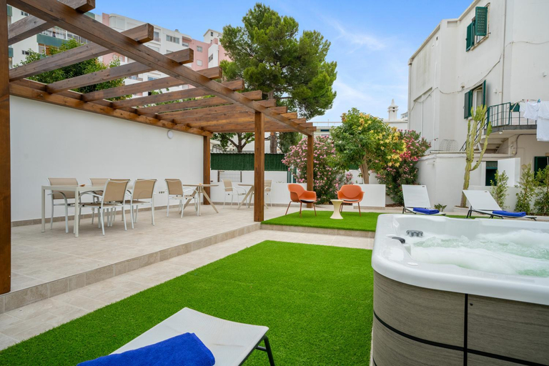 Sport & Beauty, Urban Bliss Guesthouse II, Faro
