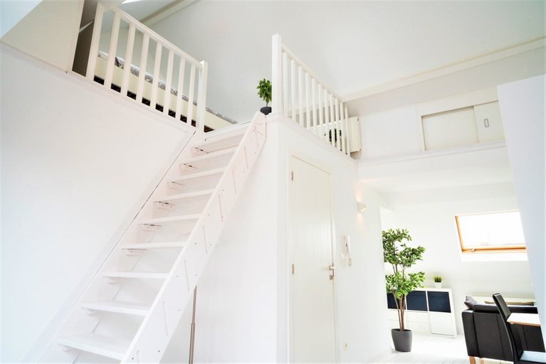 Room 5, Stylish Terrace Apartment in Antwerp, Antwerpen
