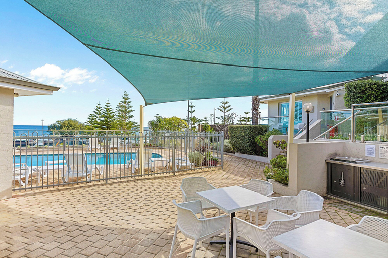 Food & Drinks 5, Seashells Scarborough, Stirling