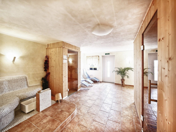 Spa treatment 2, Hikers Paradise With Wellness Area, Sankt Veit an der Glan