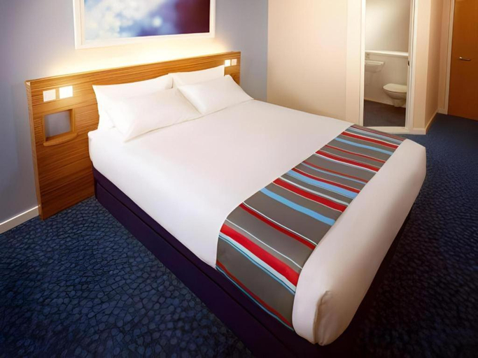 Bedroom 3, Travelodge London Woolwich, London