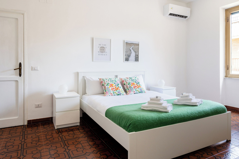 Room 4, Casa di Marianna e Vittorio al Gemelli, Rome