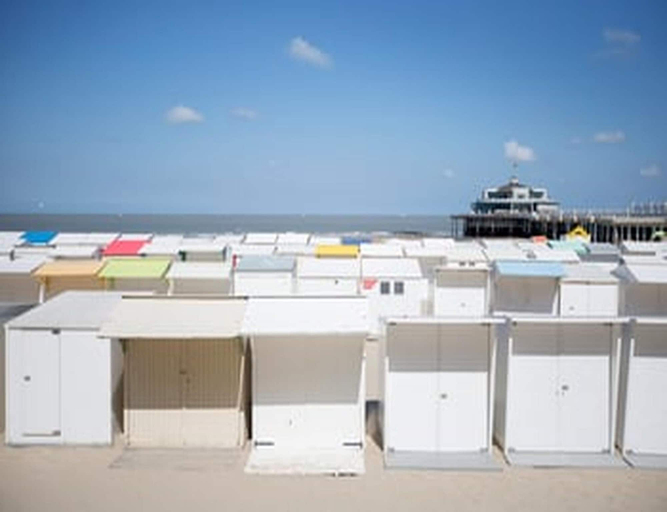 View from property 5, Seafront Belgium Apartment for 4, West-Vlaanderen