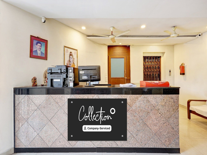 Reception 3, Super OYO Collection O Jagadamba Junction Near Beach Road, Visakhapatnam