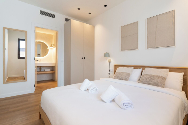 Bedroom 3, Can Milà Apartments, Barcelona