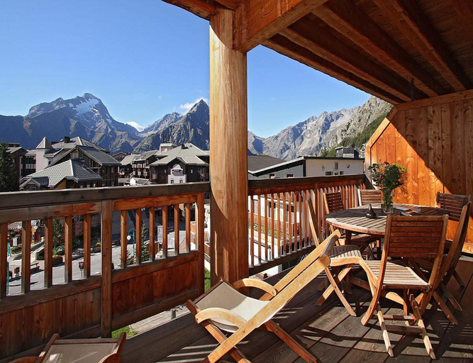 Balcony, Inviting Apartment With Balcony or Terrace, Isère