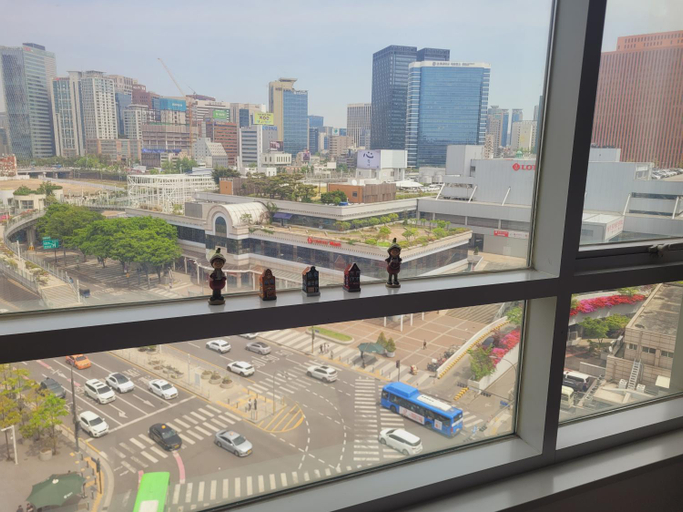 Others 3, Stay House, Yongsan