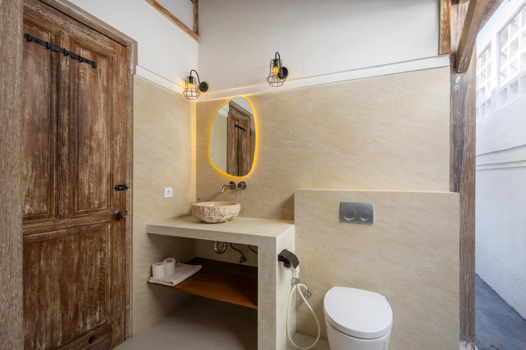 Bathroom 4, Modern 3BR Villa near Beach Villa Vintage 1 Private Pool & Great Value, Badung