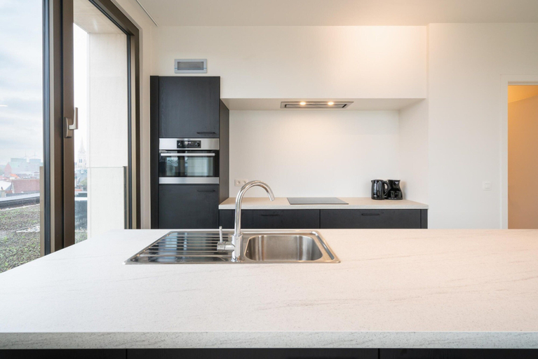 Private kitchen 5, Premium City Retreat With Balcony for 12, Antwerpen