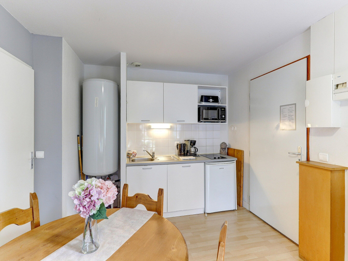 Private kitchen, Cosy apartment near Égletons Town, Corrèze