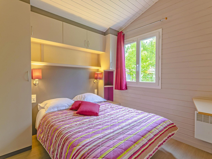 Room 4, Cosy Cottage by the River for 6 Guests, Lot-et-Garonne