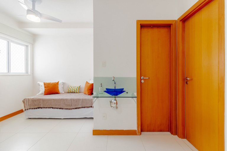 Bedroom 2, BR06 Quarto e Sala - 550m Praia da Barra, Salvador
