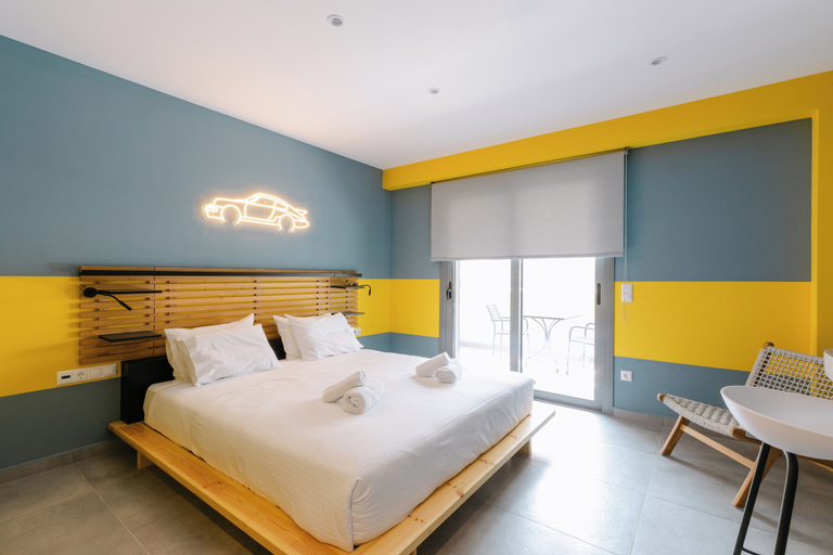 Bedroom 4, 12 Reasons Why Metaxourgeio, Attica