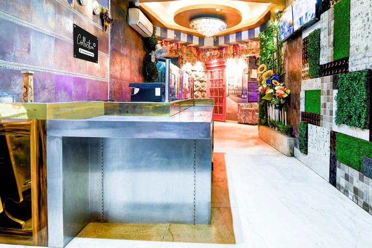 Reception 4, Classic With Balcony Circus Avenue Road, Kolkata