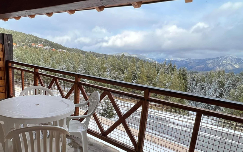 View from property, Mountain-view Apartment in Bolquere, Pyrénées-Orientales