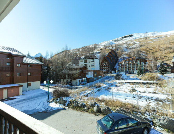 Balcony 3, Studio Near Belle Etoile Chairlift, Isère