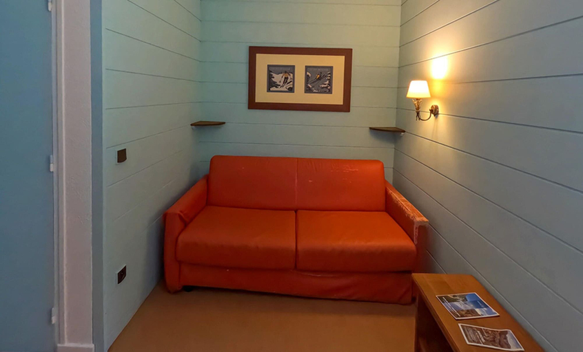 Living room, Stay With Pool in Lelex, Ain