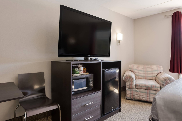 Others 5, Rodeway Inn Branson, Brick House, Taney