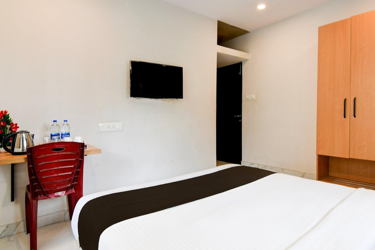 Room 4, Super Collection O Bisarjan Ghat, South 24 Parganas