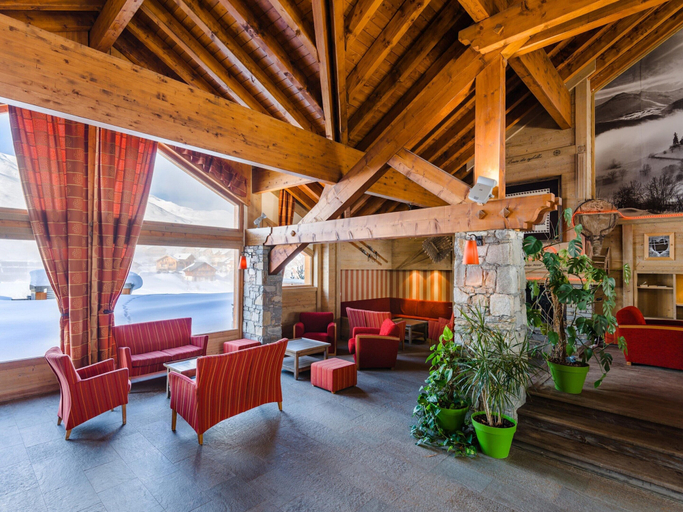 Living room 3, La Toussuire Cabin Escape, Savoie