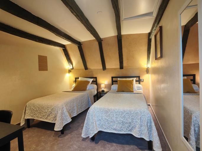 Bedroom 2, Auberge Saint Jacques, Aveyron
