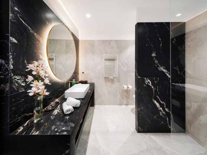 Bathroom 3, Diaco Boutique Hotel, Đakovo