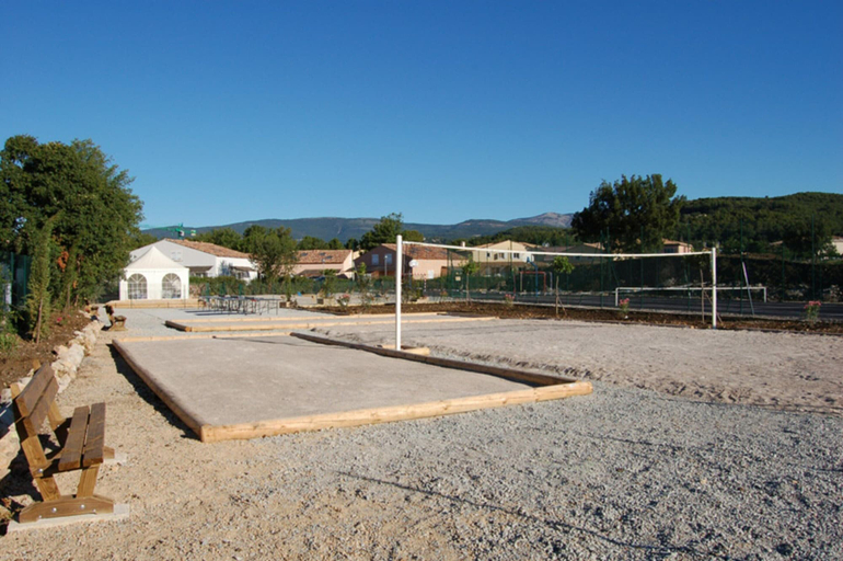 Sport court 3, Holiday Home for 8 in a Secure Estate, Var