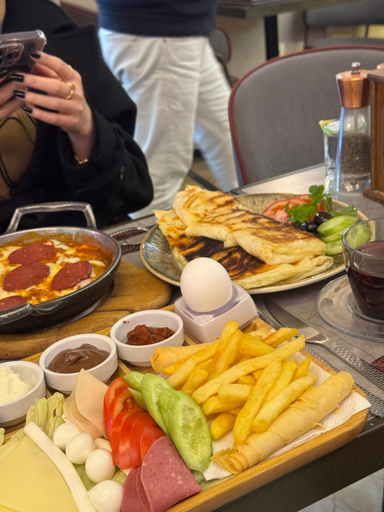 Food & Drinks 5, Ehli Keyf Hotel, Fatih