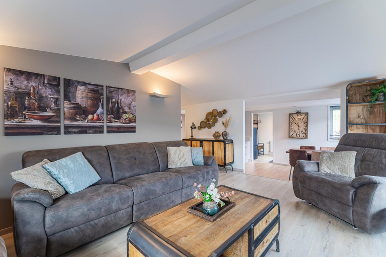 Living room 2, Serene Waterfront Escape With Sauna, Tholen