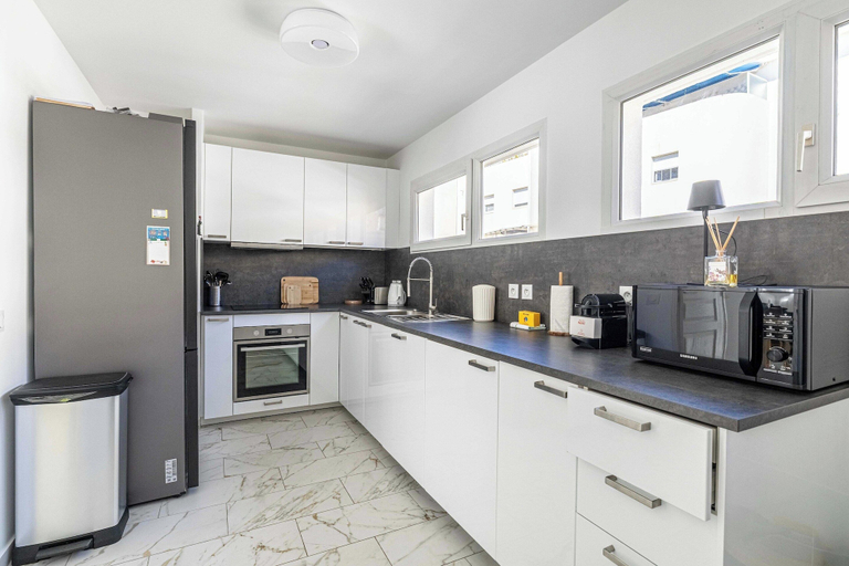 Private kitchen 5, Modern, A/C Duplex - 3bdr/6p - Cannes, Alpes-Maritimes