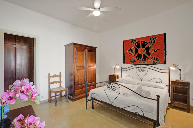 Room 4, Residence Thalassa With Shared Pool, 100m to the Beach, Lecce