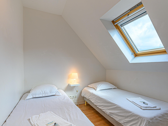 Room 4, Brittany Flat, Beach & Pool, Finistère