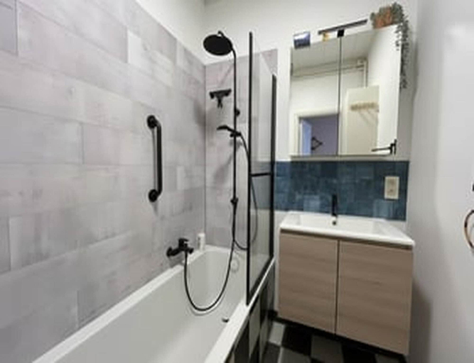 Bathroom, Seafront Belgium Apartment for 4, West-Vlaanderen