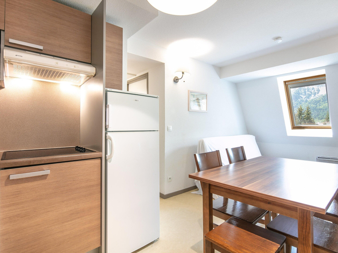Dining, Apartment in Gresse-en-vercors Near Ski-lift, Isère