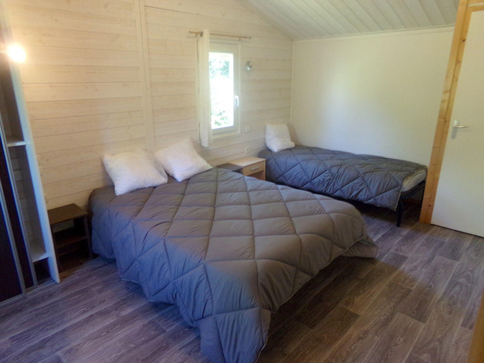 Room 4, Accessible Family Cottage in Corrèze, Corrèze