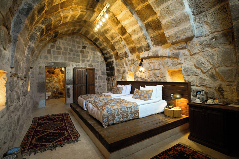 Bedroom 3, Helike Cave Suites, Nevşehir