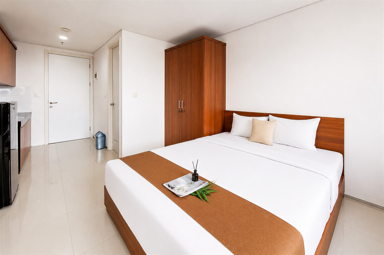 Bedroom 5, Bright and Comfortable Studio Room at Apartment Tuscany Residence By Travelio, Tangerang Selatan