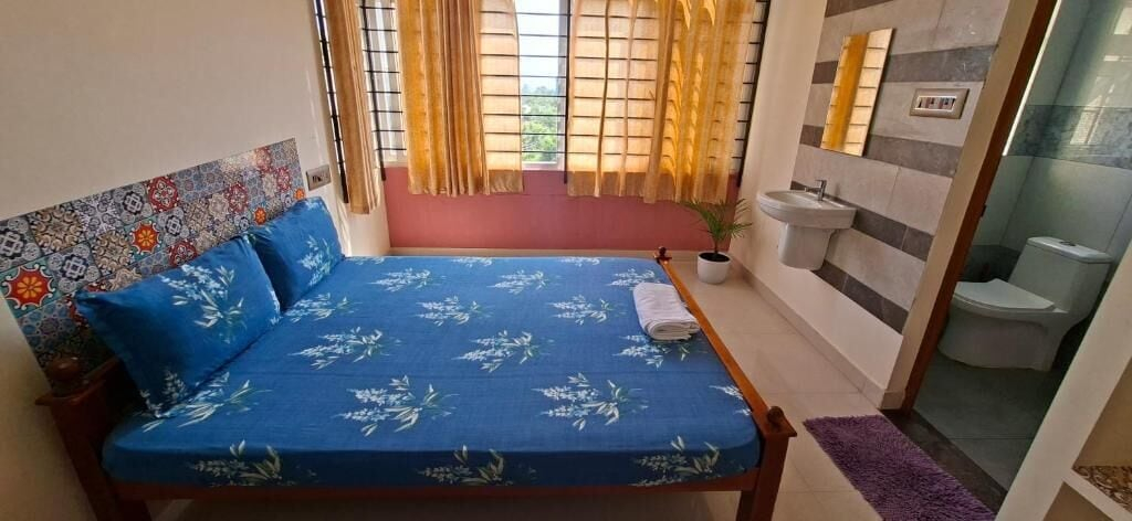 Bathroom 5, The Sparrow, Kanniyakumari