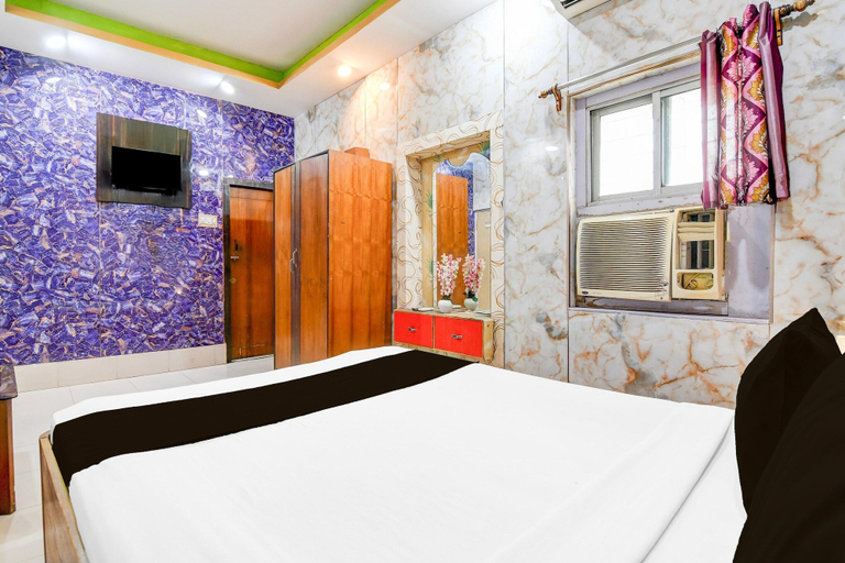 Room 3, Premium Kaikhali Airport, North 24 Parganas