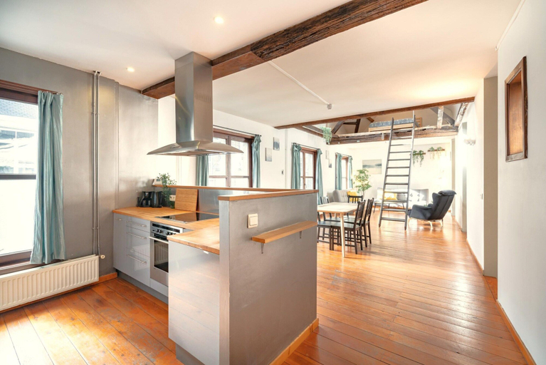 Dining 1, Old Town Lodge Antwerp Apartment, Antwerpen