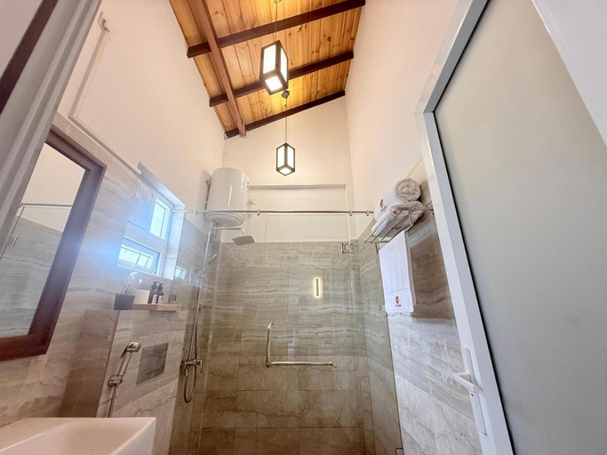 Bathroom 5, Winsanda Boutique Bungalow, Nuwara Eliya with Heated Pool, Nuwara Eliya