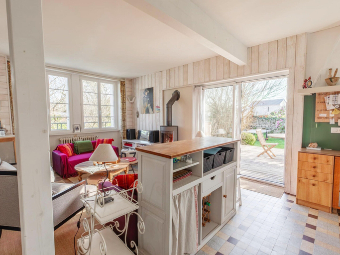 Private kitchen 5, Cozy Holiday Home Near the sea, Finistère
