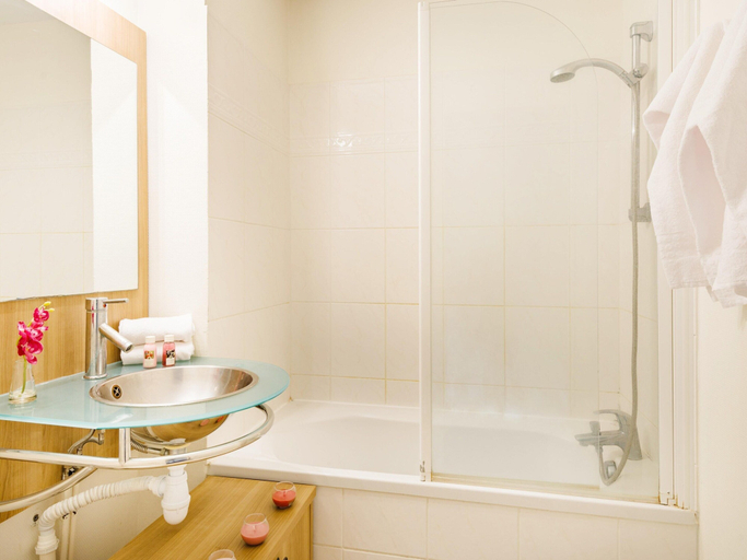 Bathroom, Azay-le-rideau Castle Retreat, Indre-et-Loire