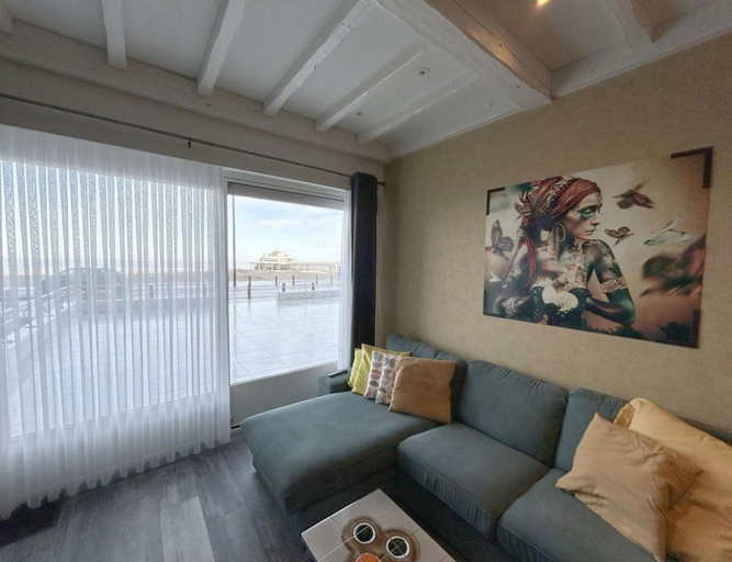 Living room, Seafront Belgium Apartment for 4, West-Vlaanderen