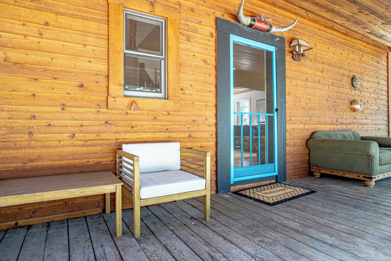 Terrace/patio 5, Red Elephant 4BR - Fire Pit - River & Downtown, Blaine