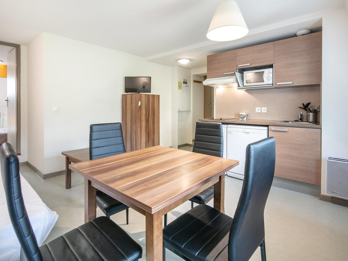 Dining, Attic Apartment With Alpine Charm, Isère