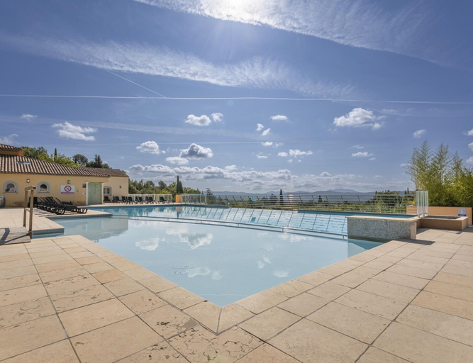 Pool 5, Provencal Retreat With Balcony, Pool Access, Var